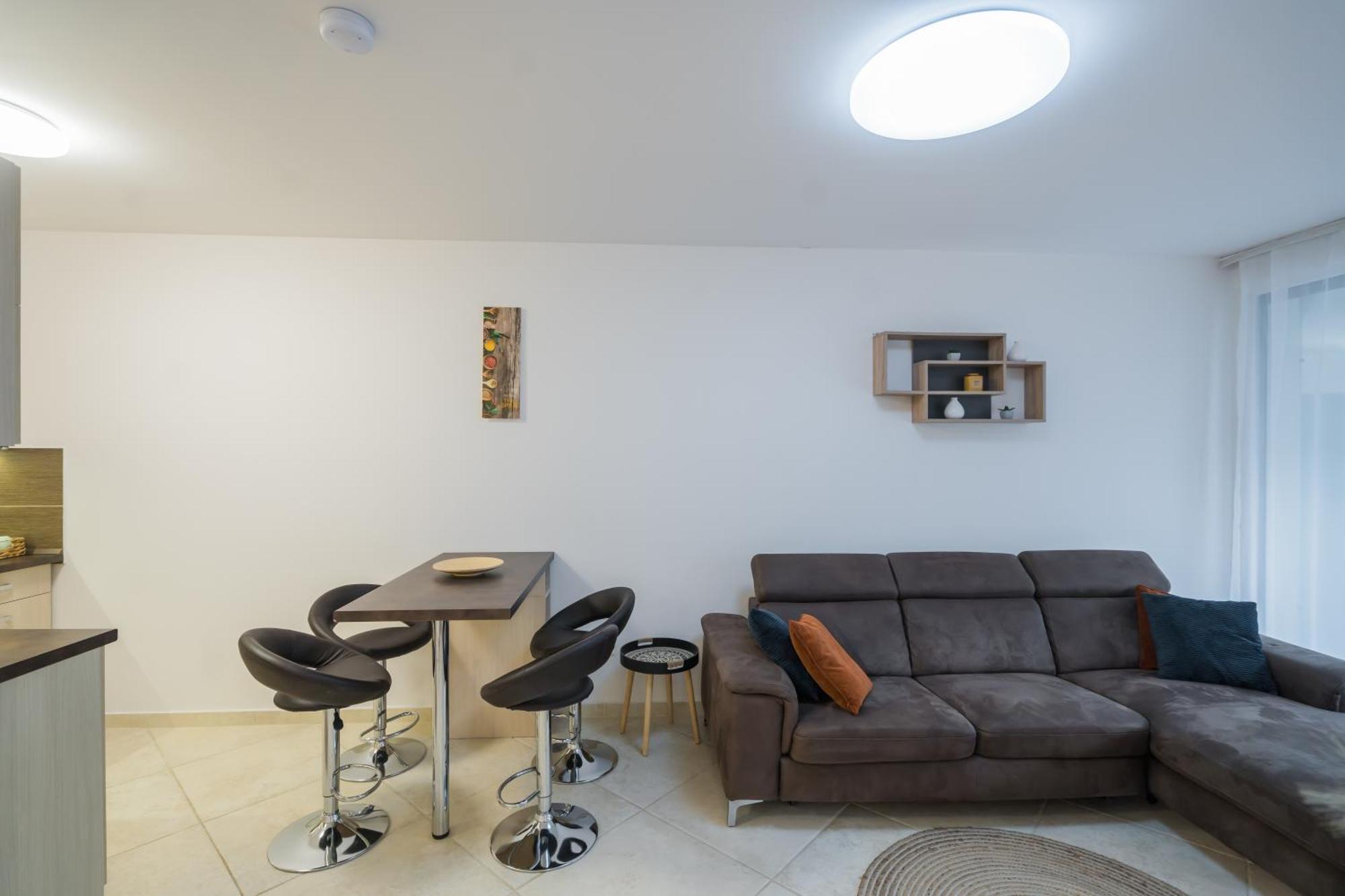 Lellemarine By Bltn Apartmanok Balatonlelle Exterior photo